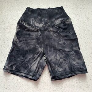 Women's Black Tie-Dye Biker Athletic Running Yoga Shorts